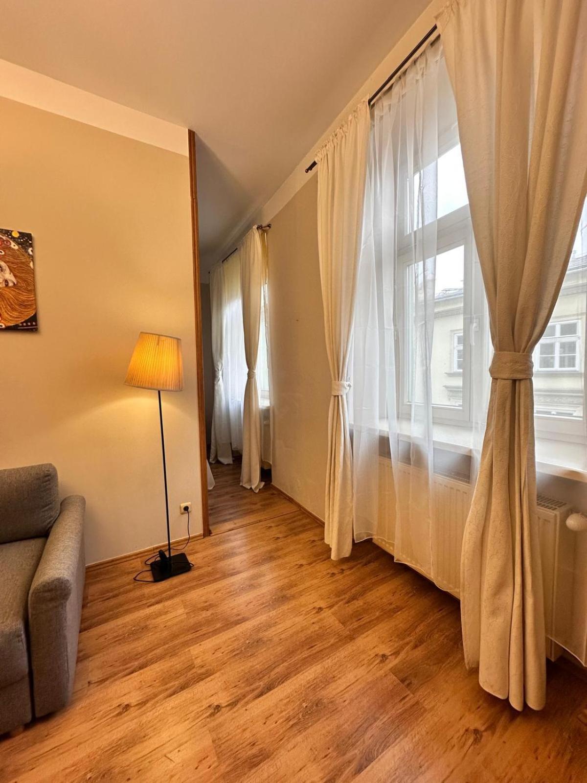 Mikolajska Apartments With Lift Krasków Εξωτερικό φωτογραφία