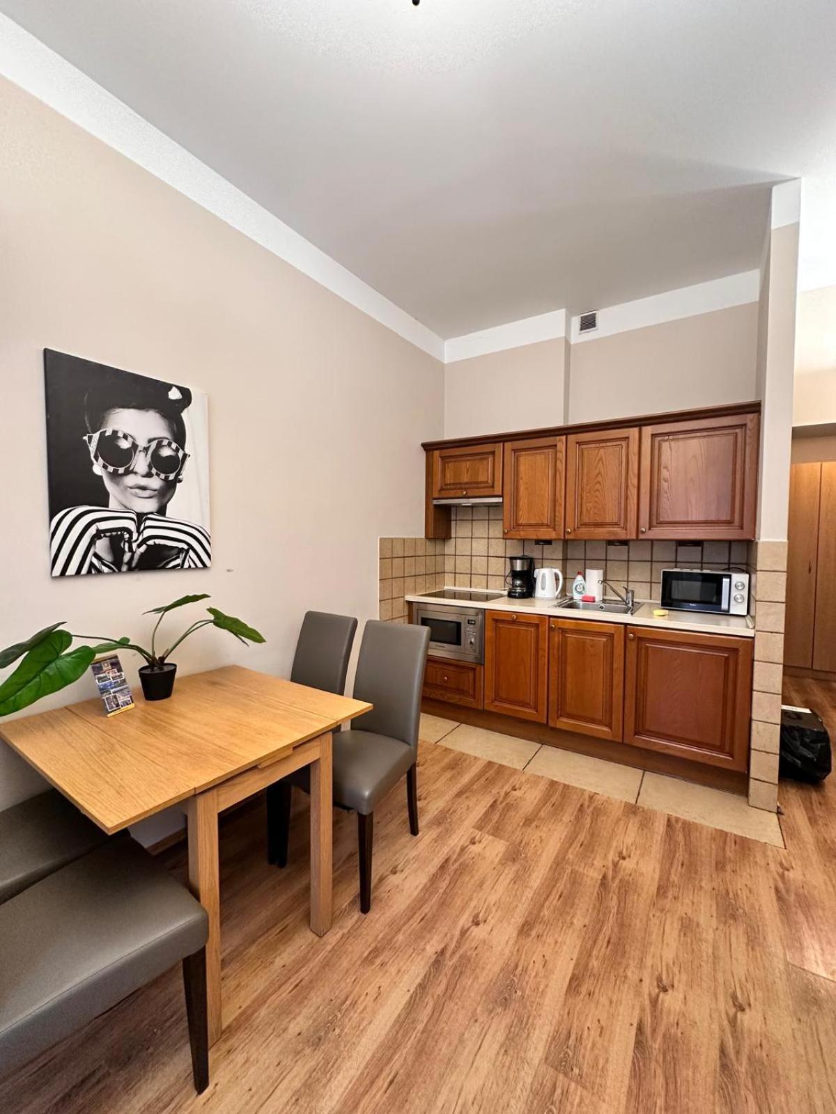 Mikolajska Apartments With Lift Krasków Εξωτερικό φωτογραφία